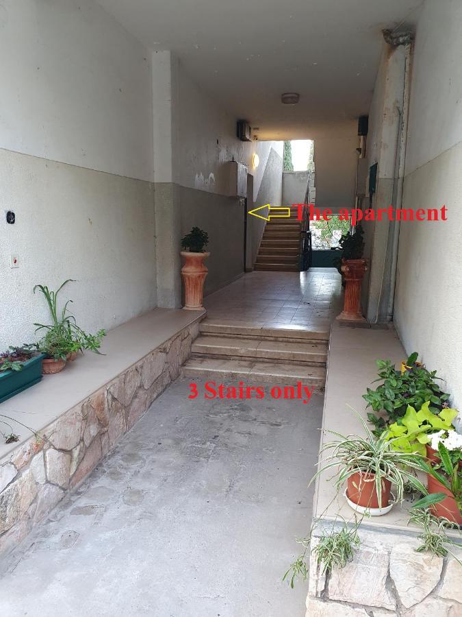 3 stairs only to a cozy flat on favorite Hillel st Apartment Haifa Exterior foto