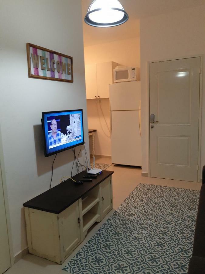 3 stairs only to a cozy flat on favorite Hillel st Apartment Haifa Exterior foto