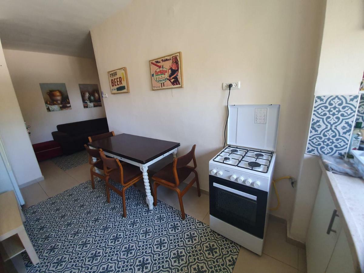 3 stairs only to a cozy flat on favorite Hillel st Apartment Haifa Exterior foto